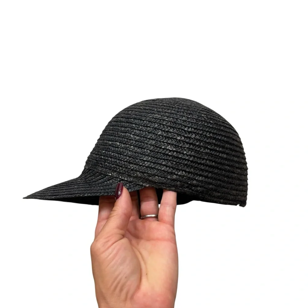 Ladies Saks Fifth Ave Woven Straw‎ Hat with Brim Black and Brown